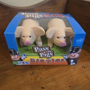 Pass the Pigs BIG PIGS Classic Dice Rolling Game New